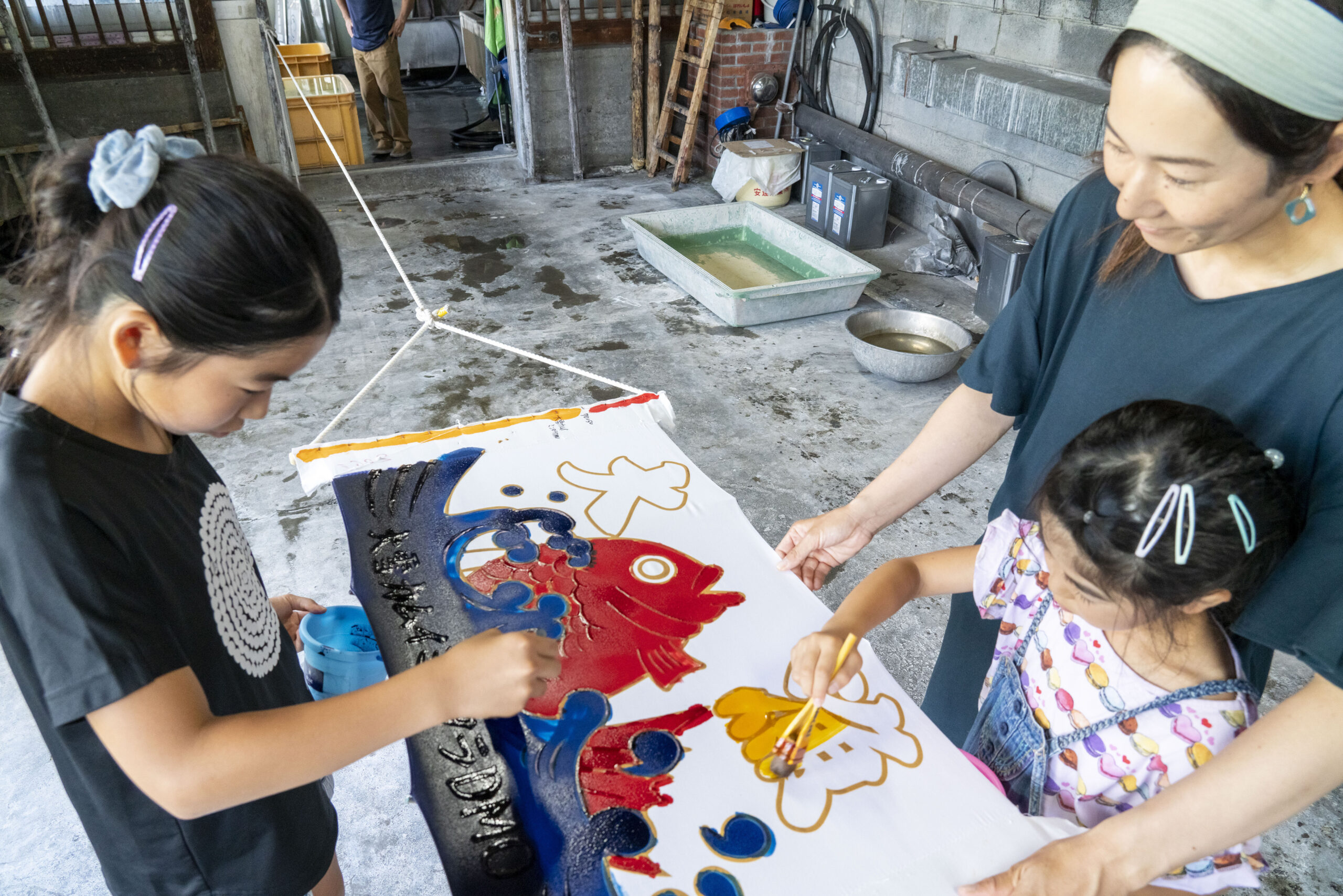 【旭川駅周辺・縁起良し！】近藤染工場でミニ大漁旗作り