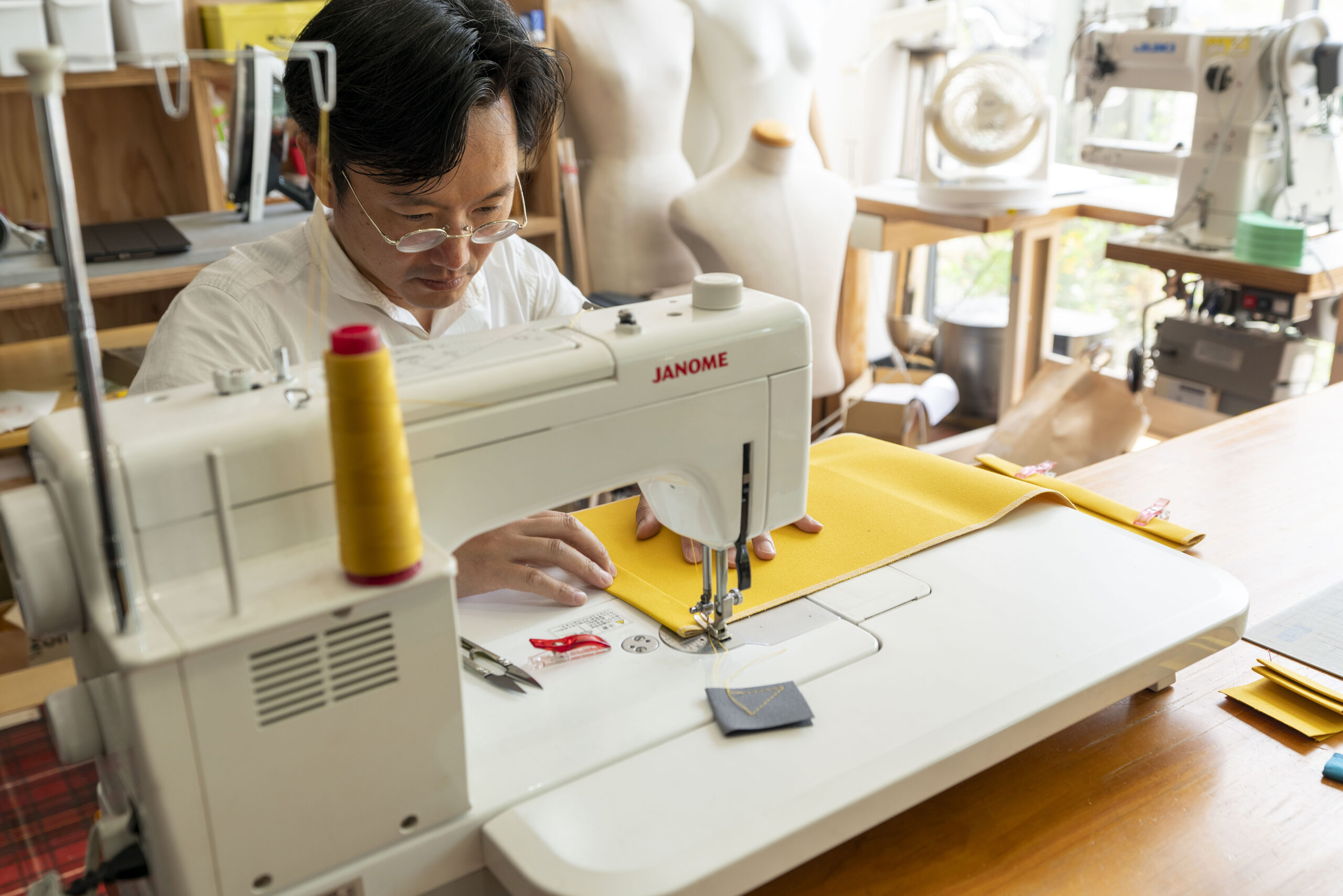 【旭川・クラフト体験】帆布を使ったオリジナル酒瓶用バッグ作り体験