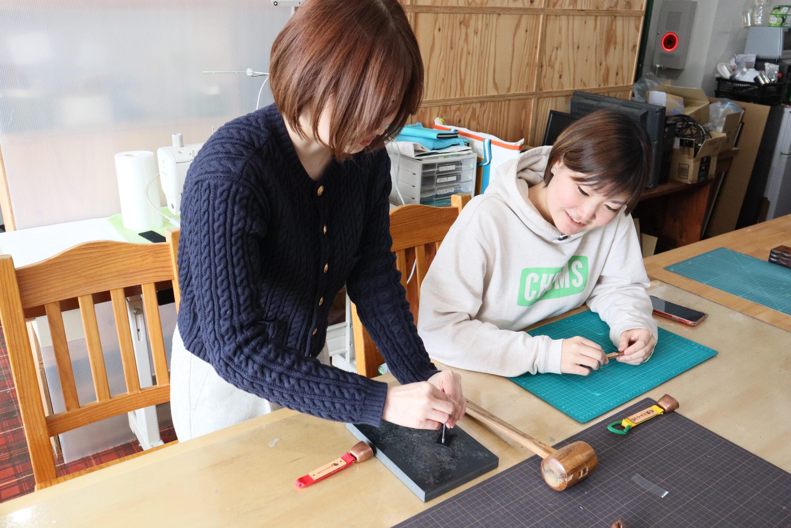 [아사히카와 공예 체험] 홋카이도만의 독특한 경험! 곰 종 제작 경험