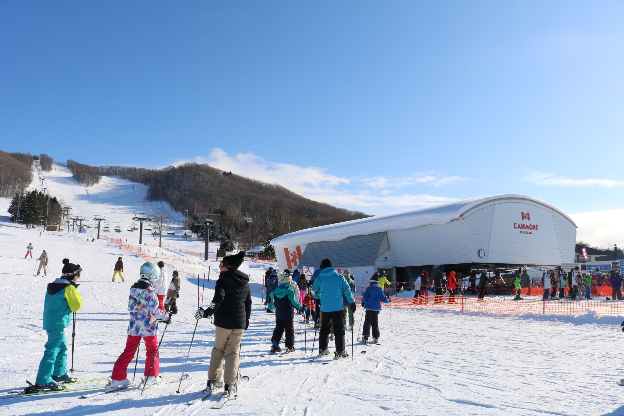 キャンモアスキービレッジ