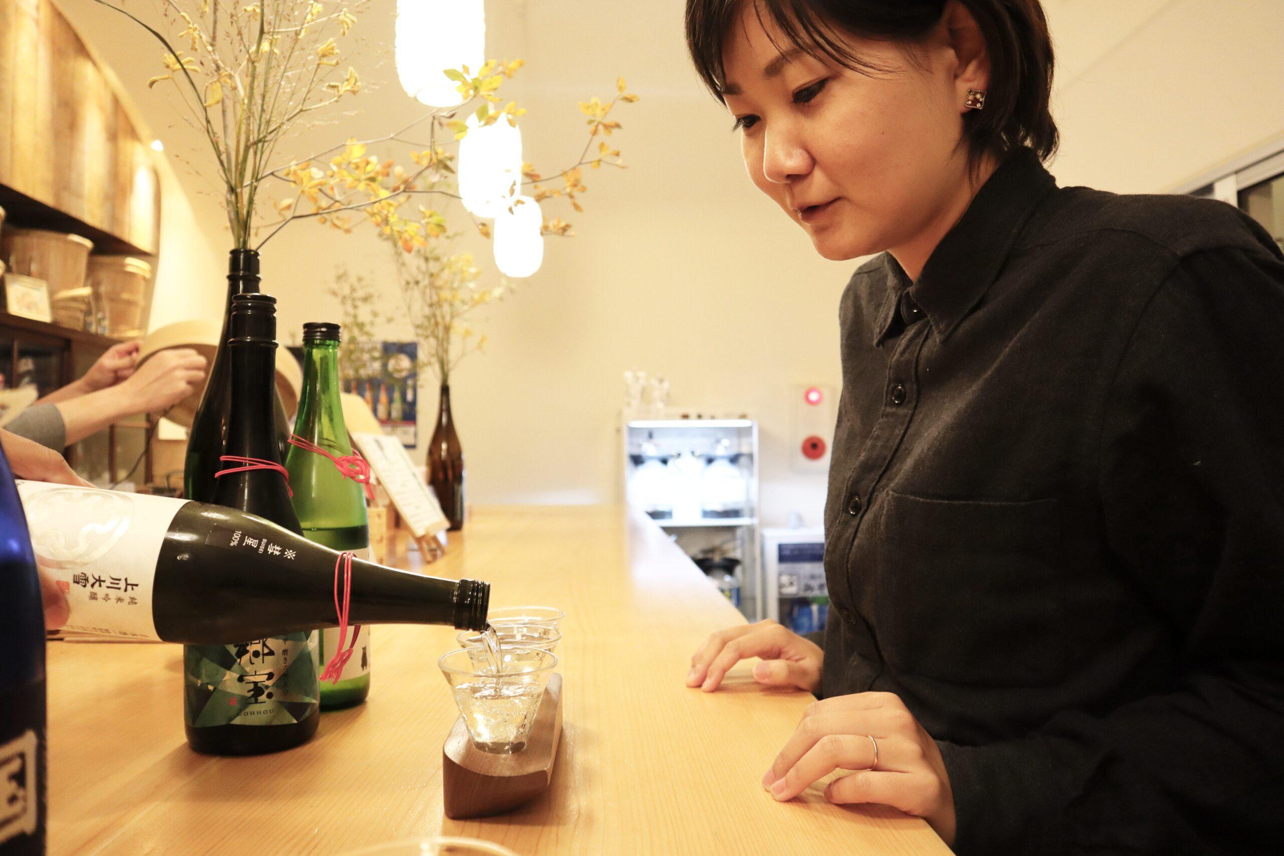 [Asahikawa Shopping Park] with a guide! Experience corner striking in Asahikawa, the town of Japan sake