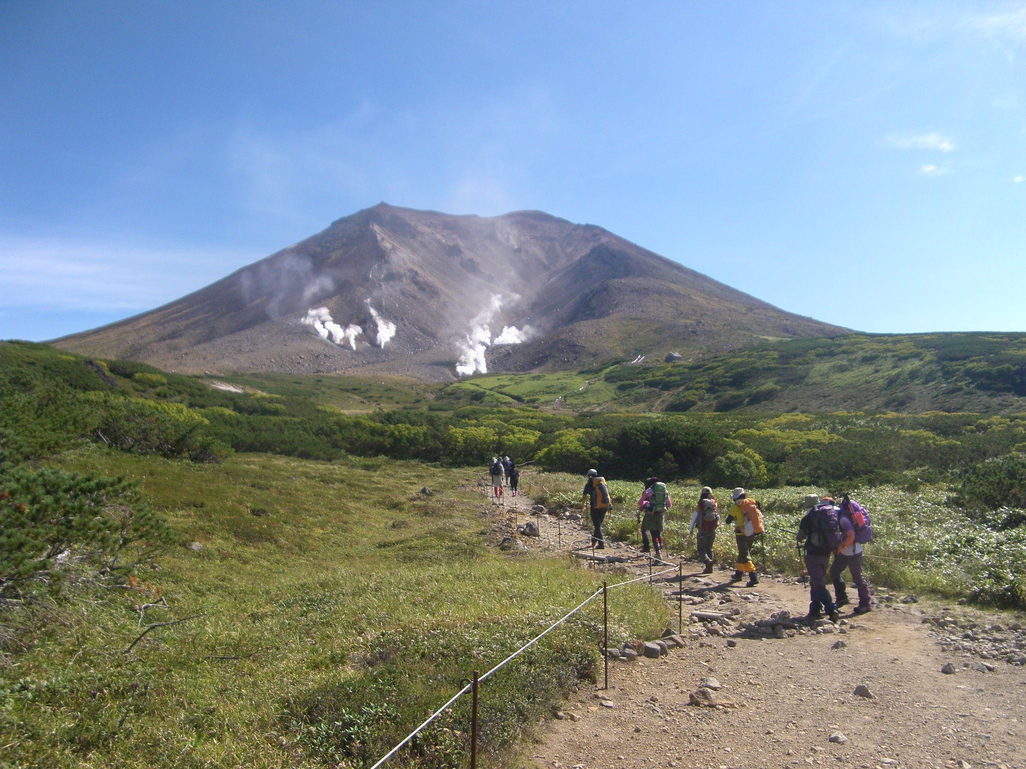 【Daisetsuzan National Park – Asahidake】Mt.Asahidake Sugatami-no-Ike Hiking tour