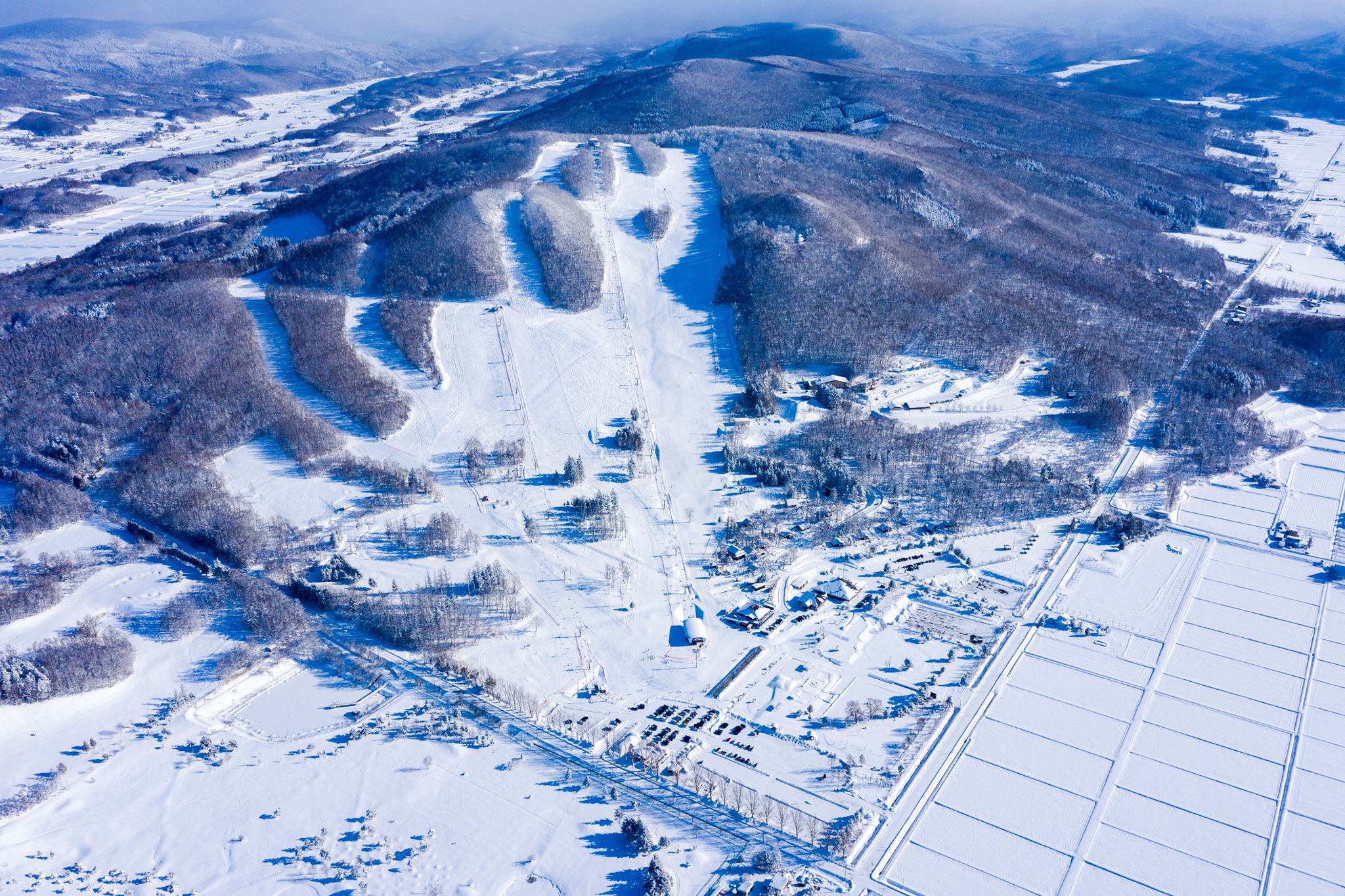 キャンモアスキービレッジ